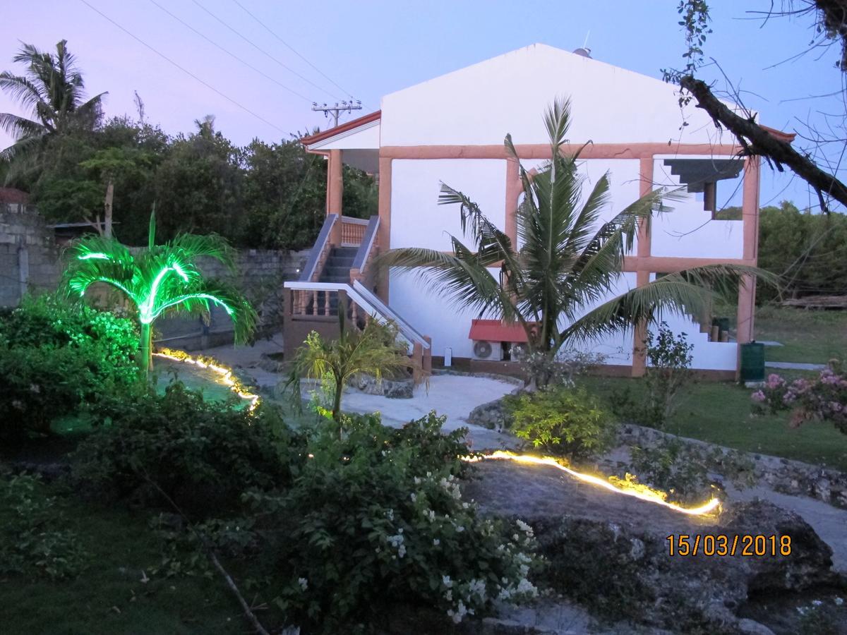 Cabilao Sunset Dive & Beach Resort Loon Eksteriør billede